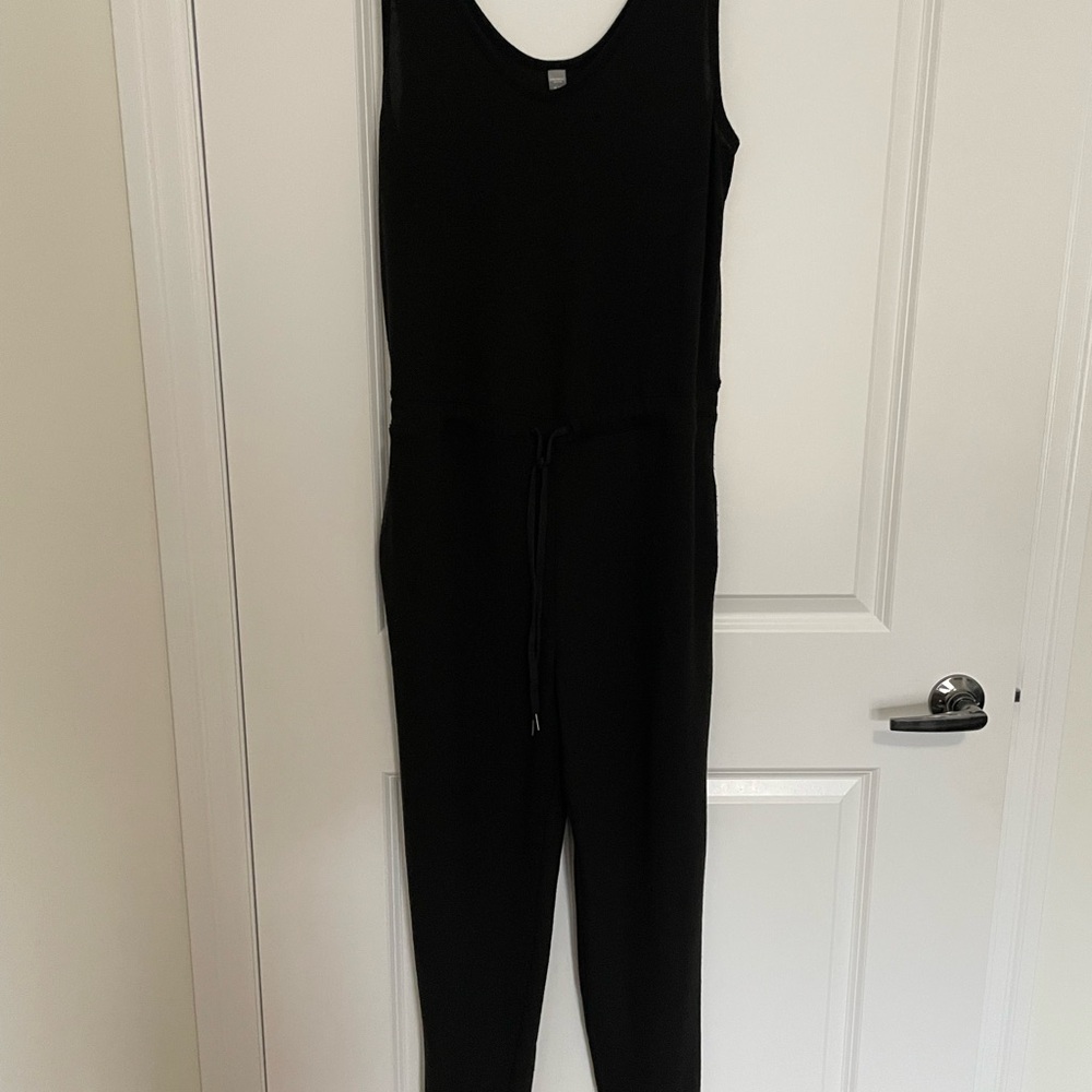 JOE FREAH Black Sleeveless Jumpsuit with pockets!